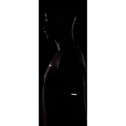 Nike Dri-Fit Miler Shirt -Hardlopen Gerelateerd nike dri fit miler shirt 2000x2000 213292