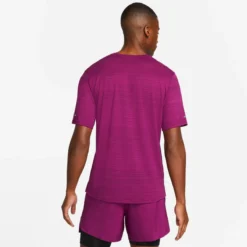 Nike Dri-Fit Miler Shirt -Hardlopen Gerelateerd nike dri fit miler shirt 2000x2000 213293