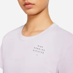 Nike Dri-Fit Run Division Shirt -Hardlopen Gerelateerd nike dri fit run division shirt 2000x2000 203280
