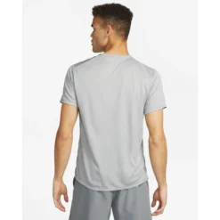 Hardlopen Gerelateerd -Hardlopen Gerelateerd nike dri fit uv miler t shirt men 2000x2000 249582